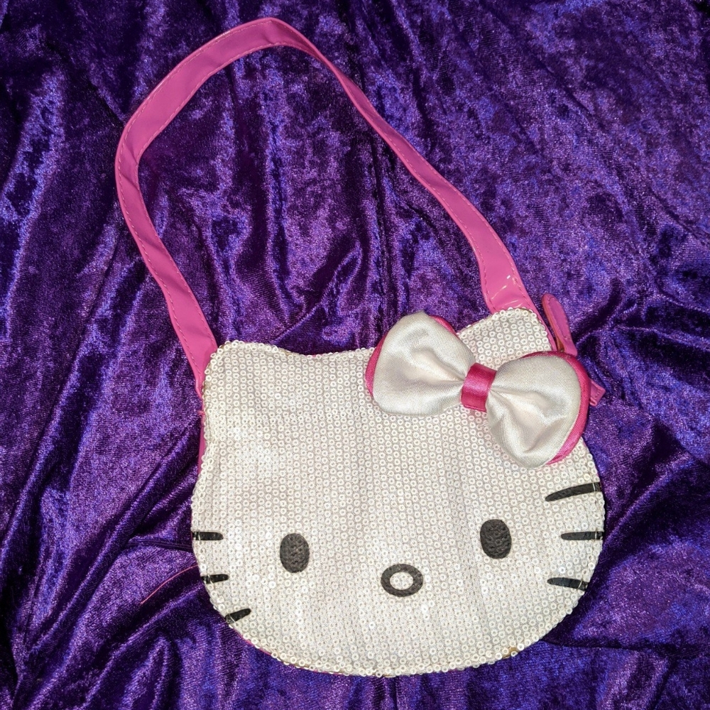 Hello Kitty purse